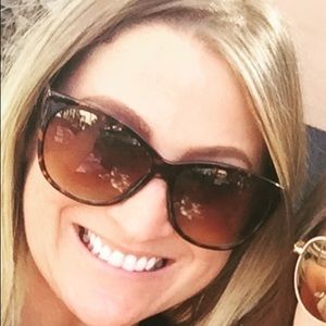 Meet your Posher, Chelsy